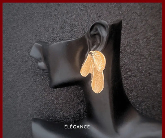 boucles d'oreilles originales boucles d'oreilles bijou femme boucles d'oreilles dorées boucles d'oreilles tendance boucle d'oreille fantaisie boucles d'oreilles feuille boucles d'oreilles design boucles d'oreilles nature elegance bijoux