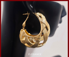 grosse boucle d'oreille dorée_boucles d'oreille dorées_boucle oreille dorée_boucles d'oreilles pendantes originales_boucles d'oreilles pendantes_boucles d'oreilles tendance_elegance bijoux_boucles d'oreilles pendantes, boucles d'oreilles géométriques, boucles d'oreilles ovales, bijoux pour femmes, boucles d'oreilles en fer, accessoires de mode, boucles d'oreilles originales, bijoux tendance, idée cadeau bijoux, boucles d'oreilles légères